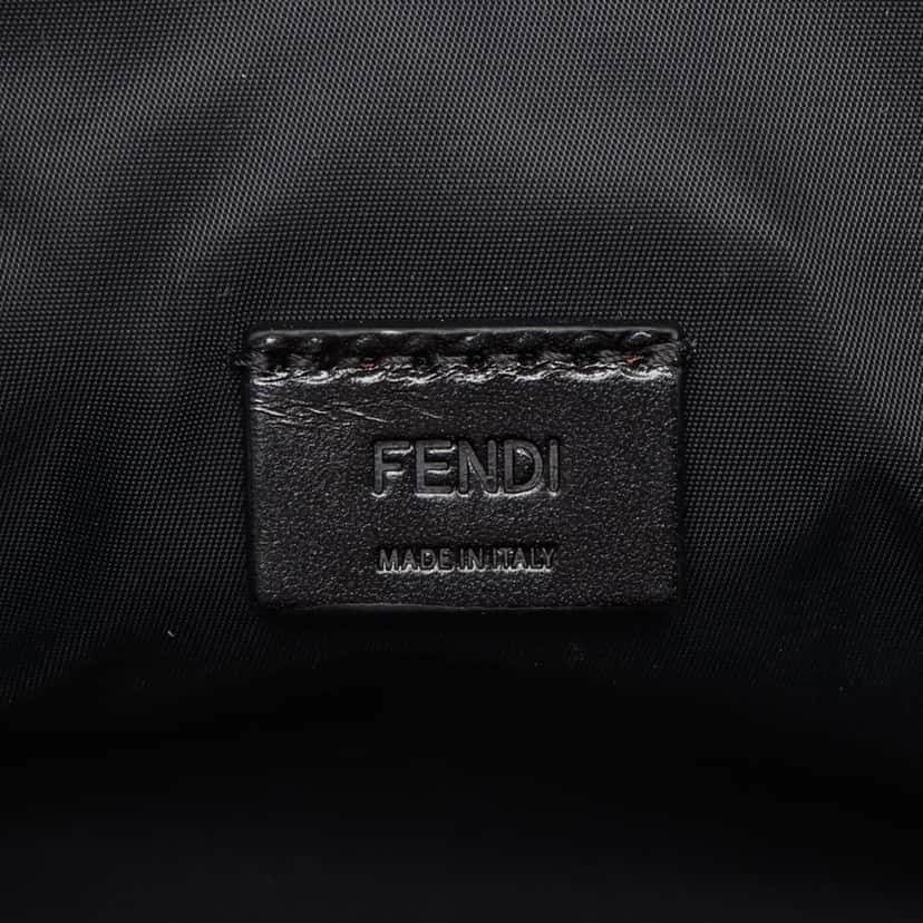 Fendi Leather Logo Travel Kit Pouch Red Leather Very good condition - Model View