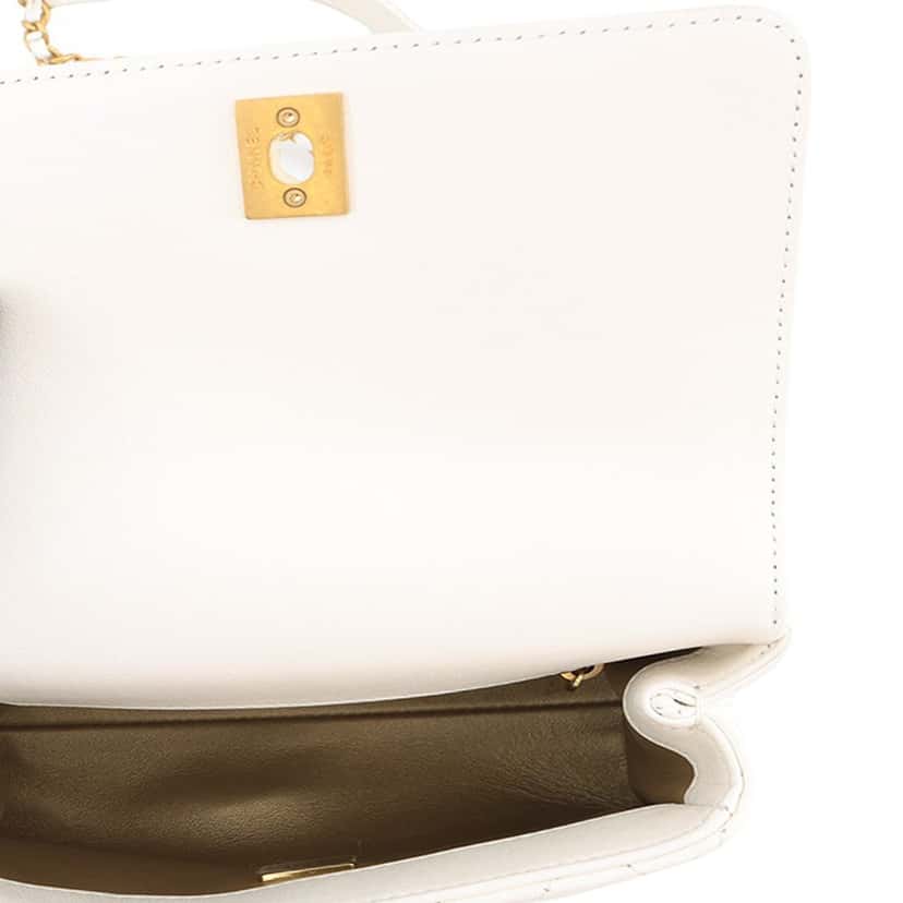 Chanel CC Quilted Lambskin Charms Coco Top Handle Bag White Leather Very good condition - Model View