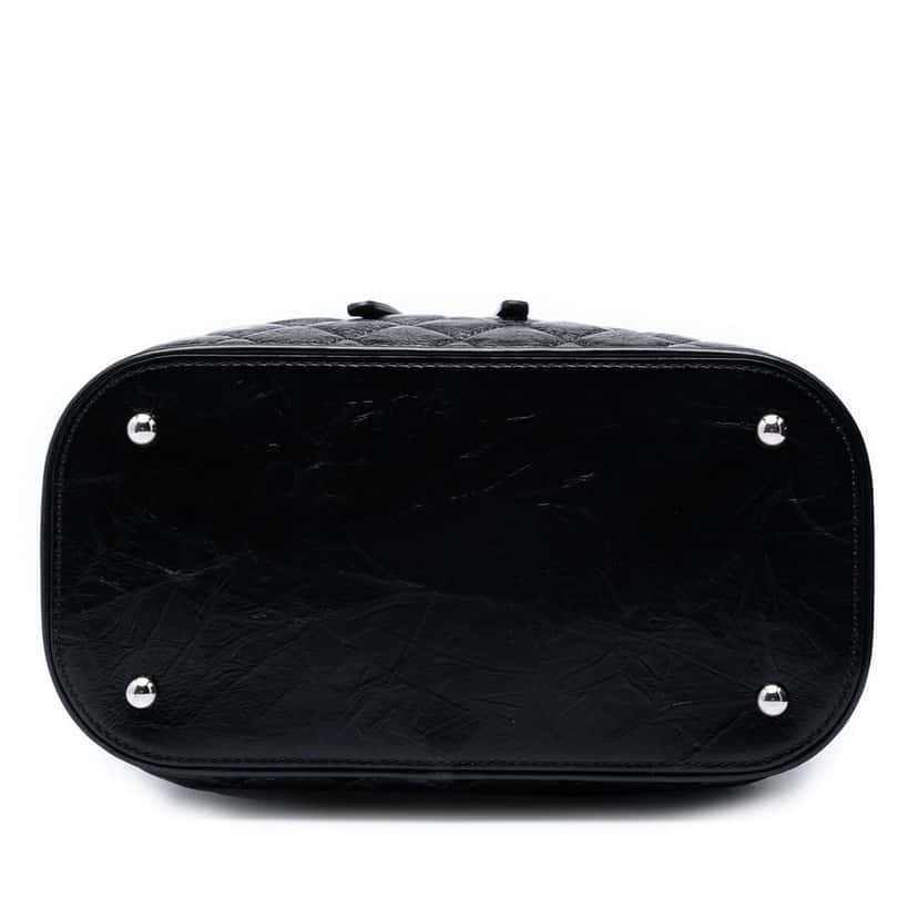 Chanel Quilted Lambskin and PVC Aquarium Shoulder Bag Black Leather Very good condition - Inside View