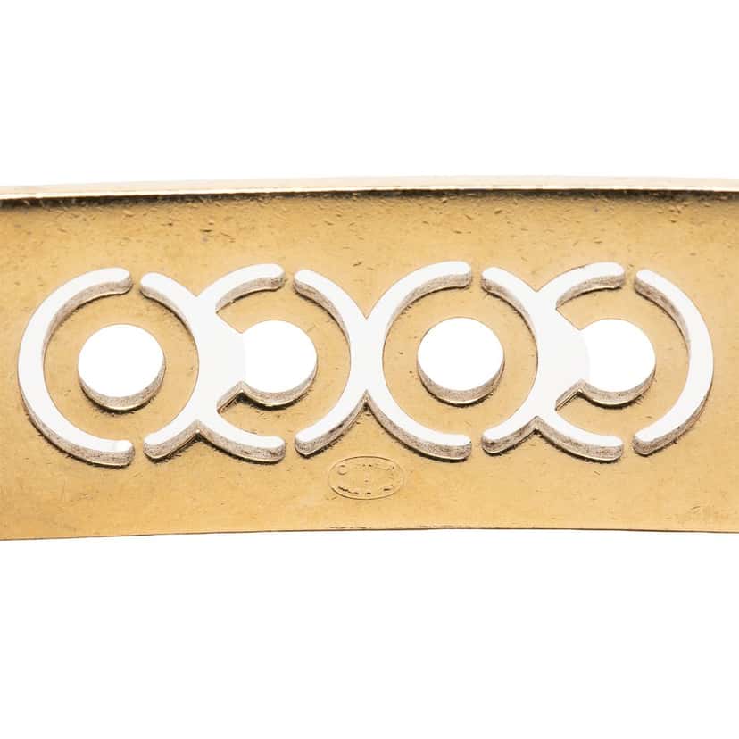 Chanel CC Gold Plated Strass Coco Plaque Double Chain Belt Gold Metal Very good condition - Model View