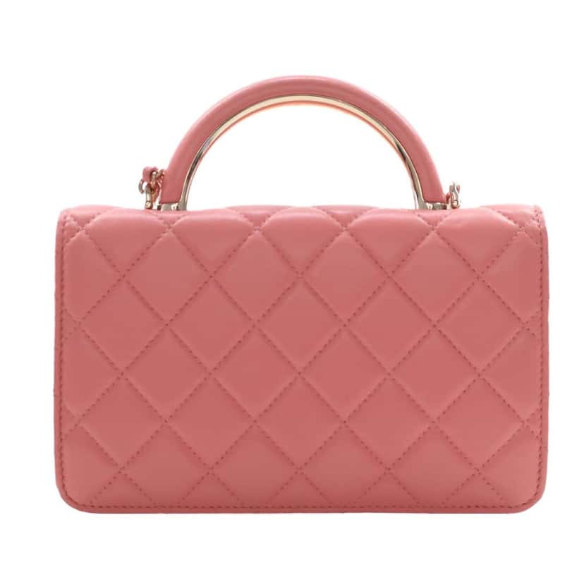 Chanel CC Quilted Lambskin Top Handle Flap Pink Leather Very good condition - Model View