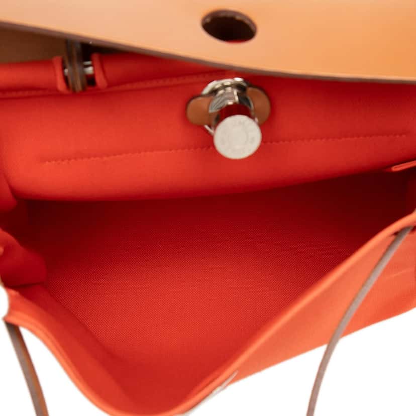 Hermès Toile Herbag Zip 31 Orange Very good condition - Model View