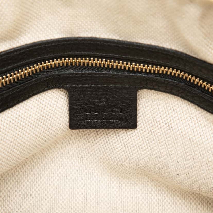 Gucci Pebbled Leather Soho Chain Zip Shoulder Bag Black Leather Very good condition - Box View