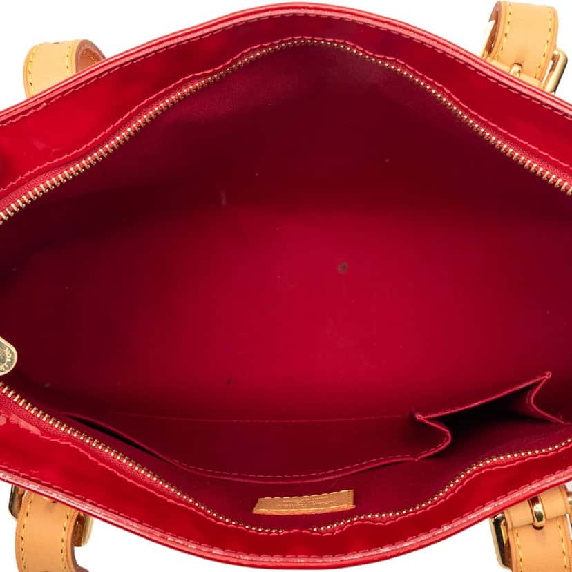 Louis Vuitton Monogram Vernis Brentwood Red Leather Very good condition - Model View