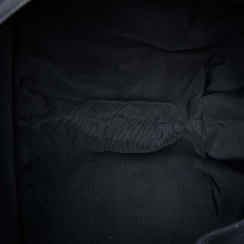 Chanel Large Patent Stretch Spirit Cabas Tote Black Leather Very good condition - Model View