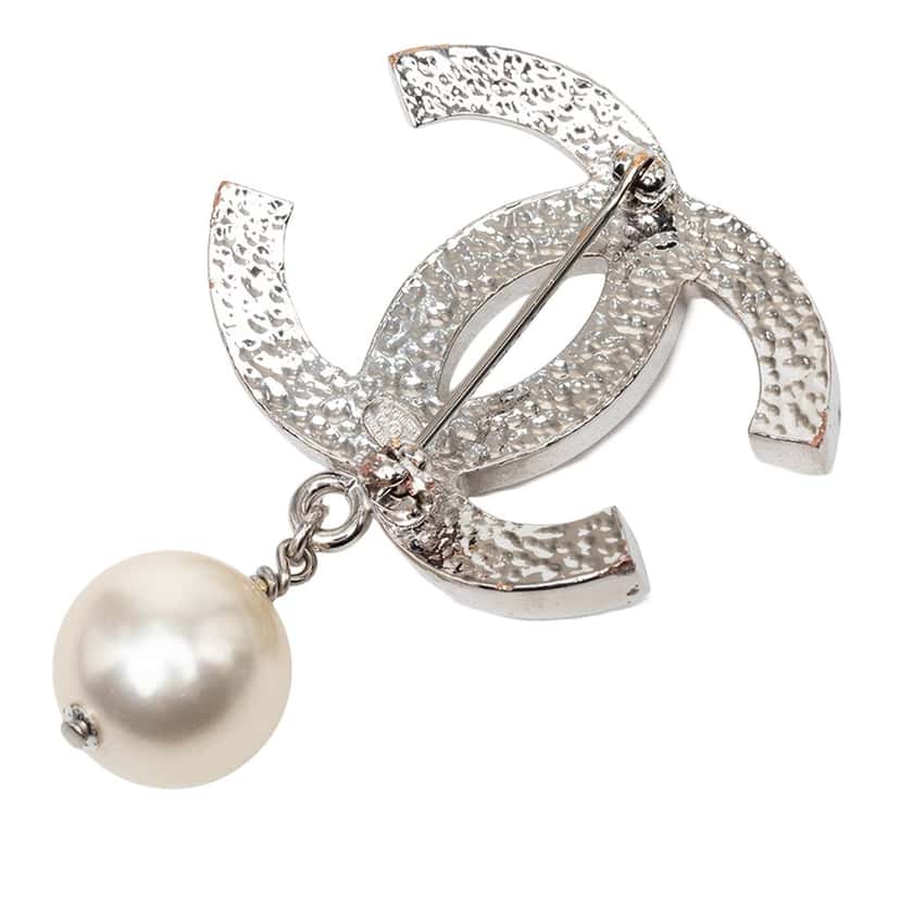 Chanel CC Brass Faux Pearl Brooch Silver Metal Very good condition - Back View