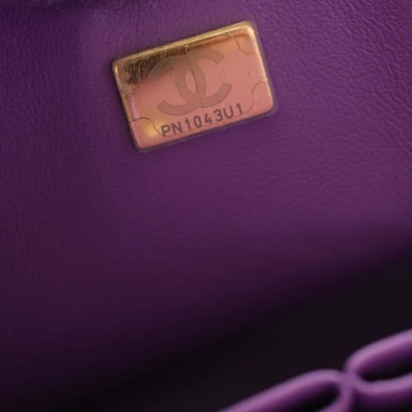 Chanel Small Classic Caviar Double Flap Purple Leather Very good condition - Box View