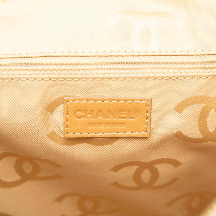 Chanel CC Lambskin Wild Stitch Handbag Beige Leather Very good condition - Box View