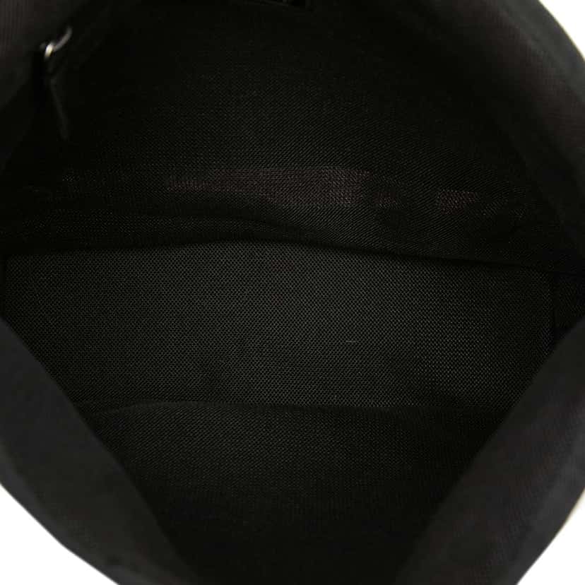 Prada Tessuto Tote Pink Very good condition - Model View