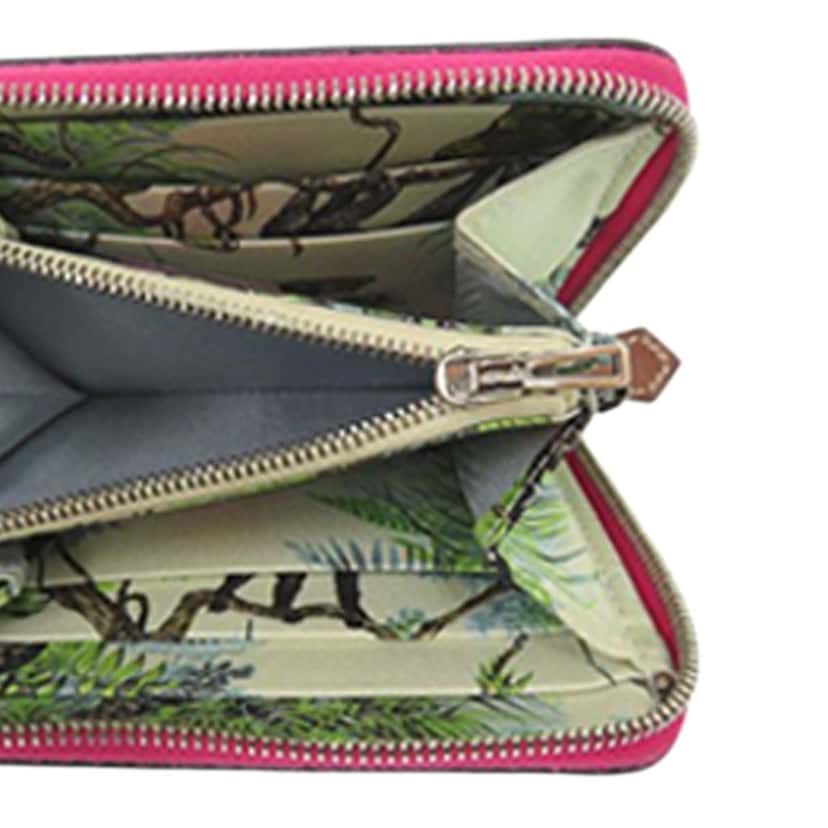 Hermès Epsom Silk in Compact Wallet Pink Leather Very good condition - Model View