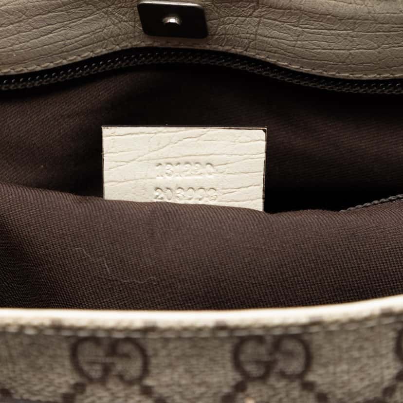 Gucci GG Supreme Tote Beige Very good condition - Box View