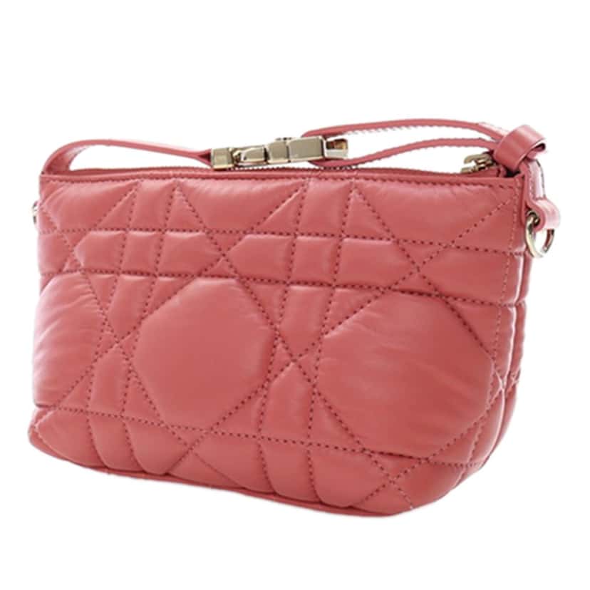 Dior Small Calfskin Macrocannage Diortravel Nomad Pouch Pink Leather Very good condition - Model View