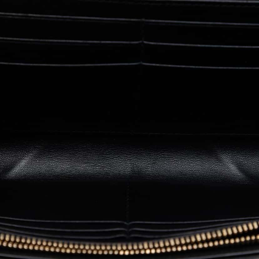 Dior Grained Calfskin Diorama Croisiere Wallet on Chain Black Leather Very good condition - Model View