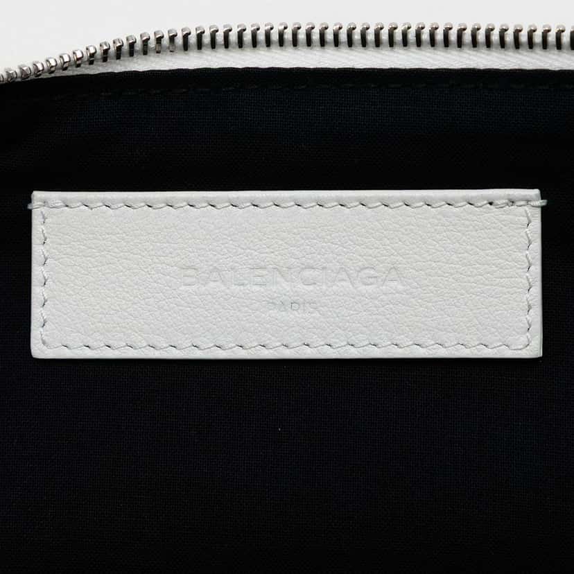 Balenciaga Leather Everyday Clutch White Leather Very good condition - Box View