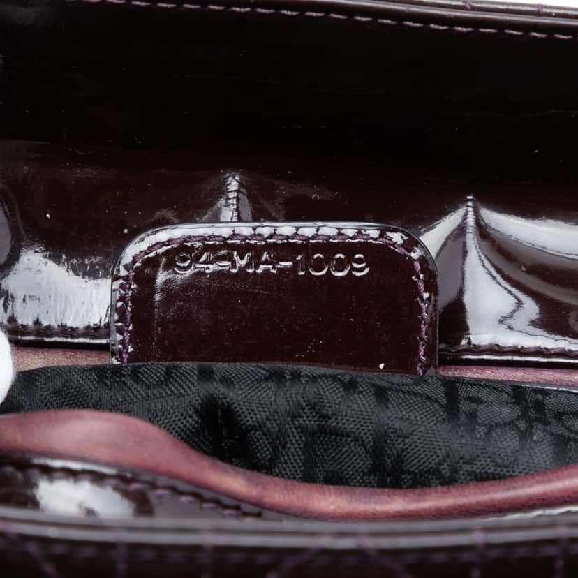 Dior Medium Patent Cannage Lady Dior Purple Leather Very good condition - Box View