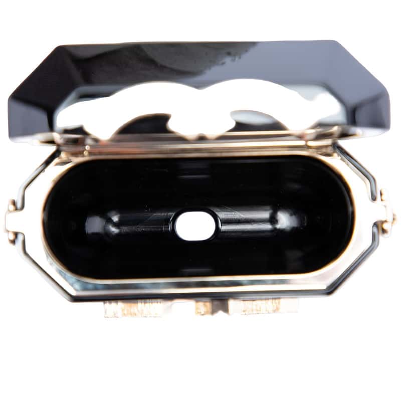 Chanel CC Resin Crystal Faux Pearl Airpods Pro Holder Necklace Bag Black Plastic Very good condition - Model View