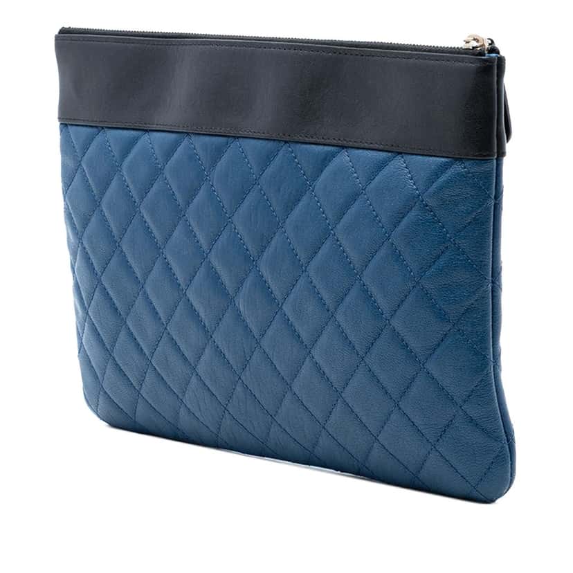 Chanel Medium Bicolor Quilted Sheepskin Mademoiselle O Case Clutch Blue Leather Very good condition - Back View