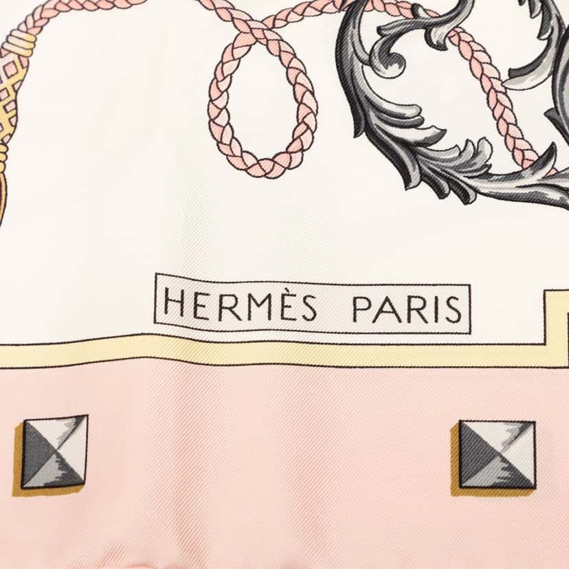 Hermès Les Cles Silk Scarf 90 Pink Very good condition - Inside View