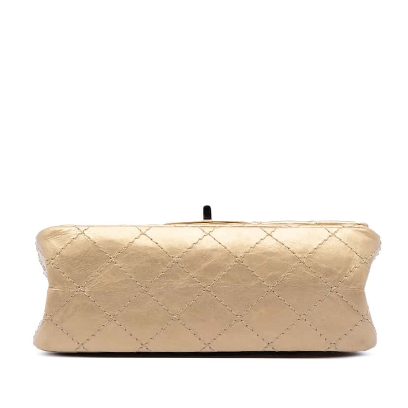 Chanel Quilted Aged Calfskin Reissue 2.55 Double Flap 224 Gold Leather Very good condition - Inside View