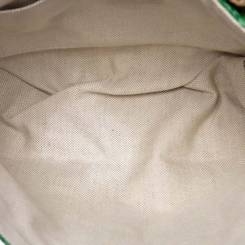 Gucci Small GG Marmont Raffia Crossbody Beige Very good condition - Model View