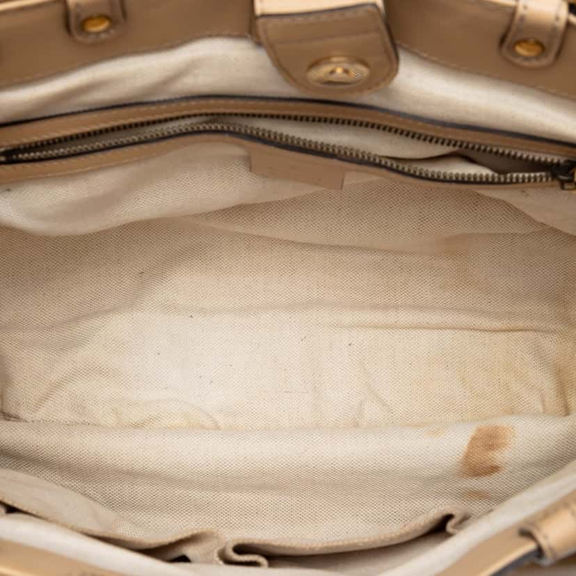 Gucci Guccissima Scarlett Tote Beige Leather Very good condition - Model View