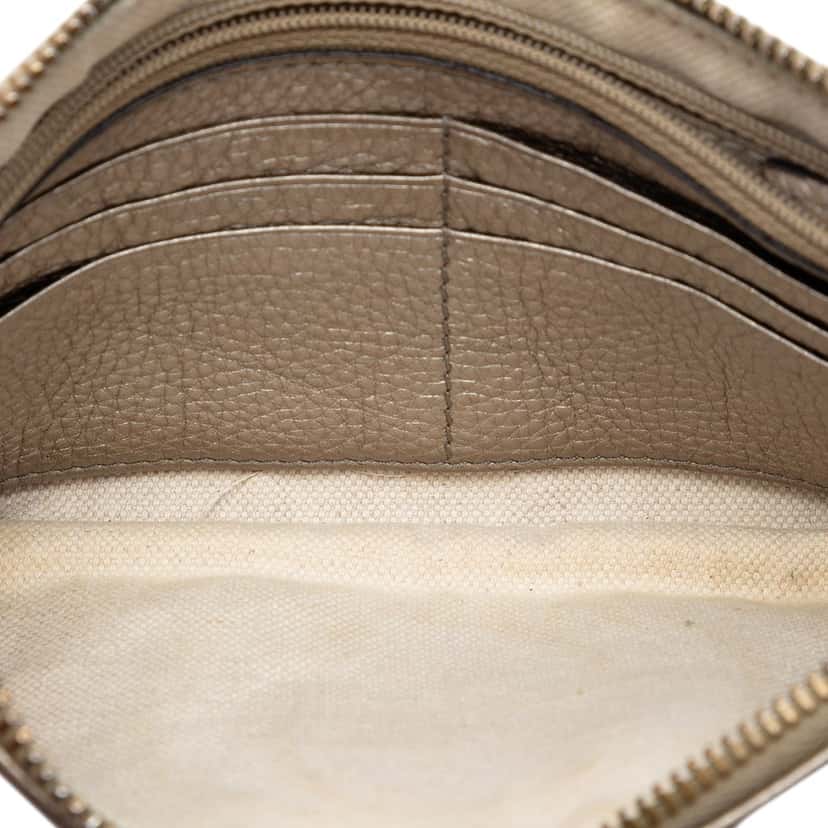 Gucci Metallic Calfskin Soho Wristlet Pouch Brown Leather Very good condition - Model View