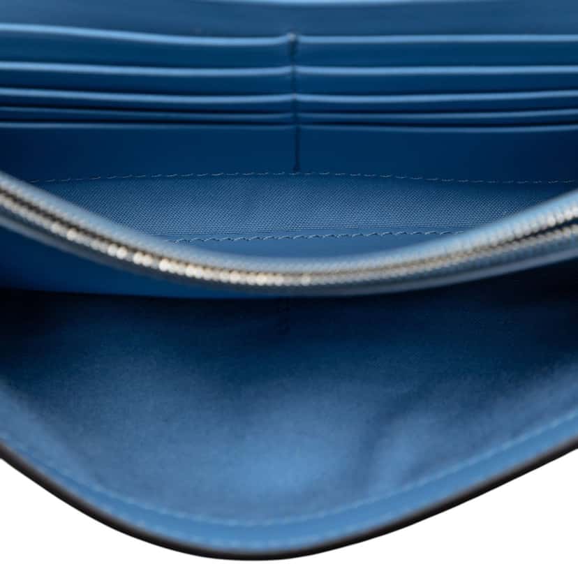 Fendi Calfskin F is Fendi Kan I Wallet on Chain Blue Leather Very good condition - Model View