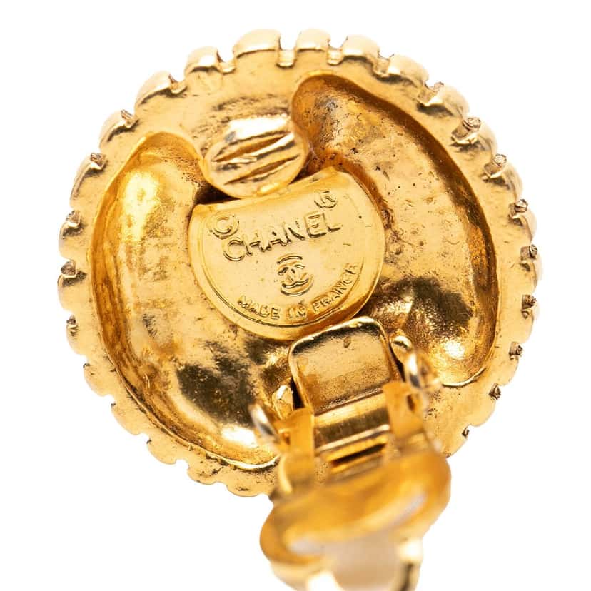 Chanel CC Gold Plated Round Clip On Earrings Gold Metal Very good condition - Inside View
