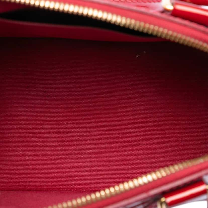 Louis Vuitton Monogram Vernis Alma BB Red Leather Very good condition - Model View
