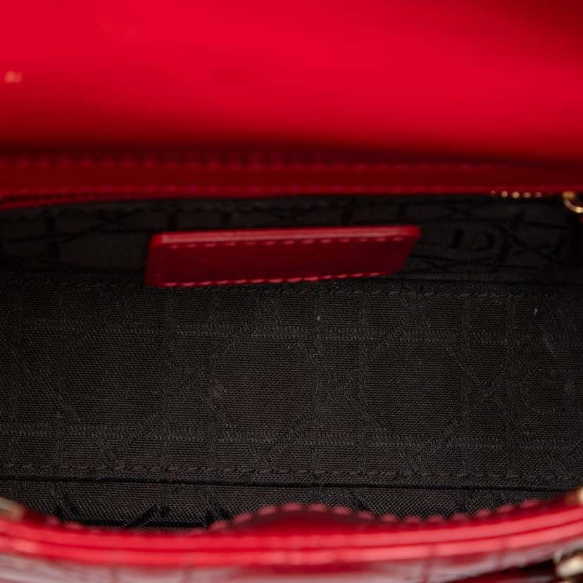 Dior Mini Patent Cannage Lady Dior Red Leather Very good condition - Model View