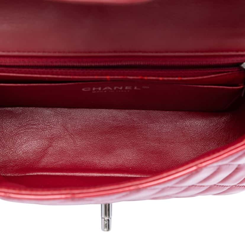 Chanel Mini Rectangular Classic Patent Single Flap Red Leather Very good condition - Model View