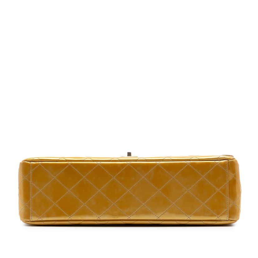 Chanel Maxi Classic Patent Single Flap Gold Leather Very good condition - Inside View