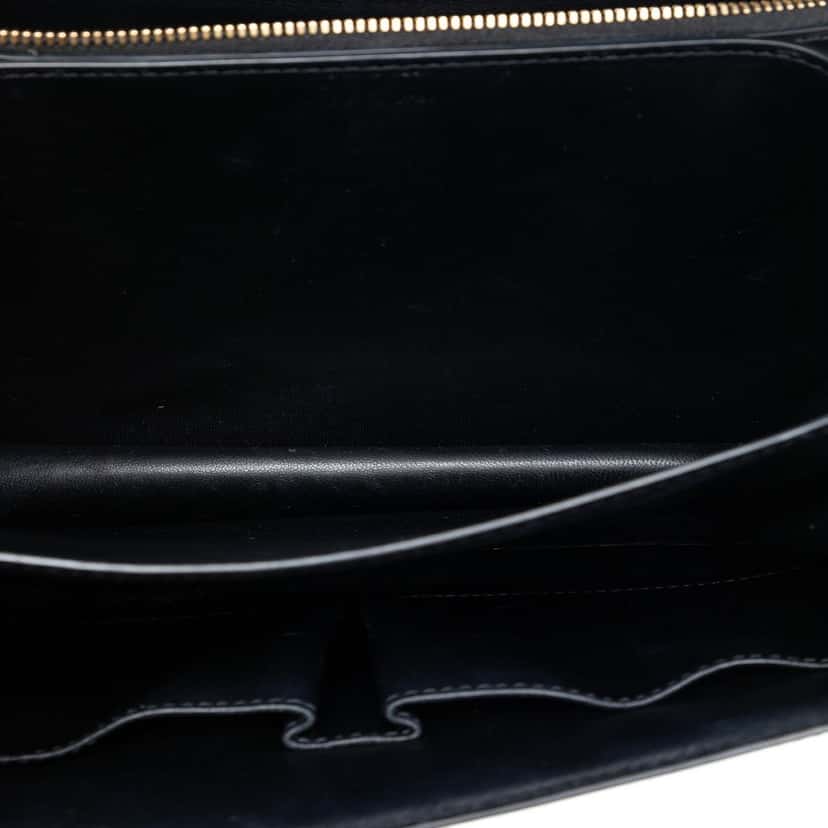 Celine Medium Calfskin Classic Box Black Leather Very good condition - Model View