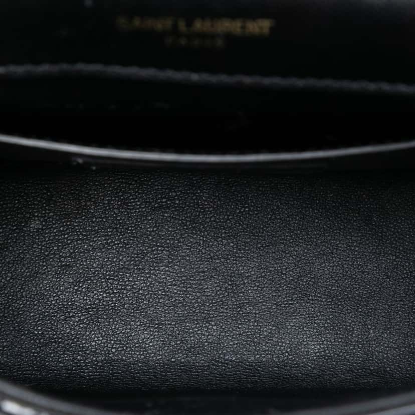 Saint Laurent Small Patent Monogram Vicky Chain Bag Black Leather Very good condition - Model View