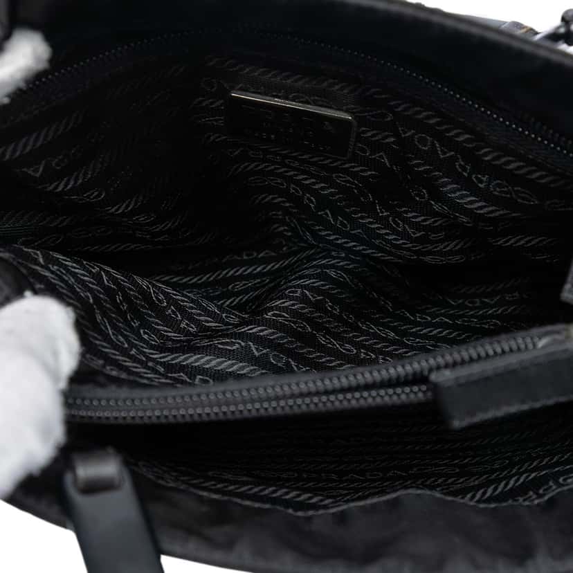 Prada Tessuto Impunto Chain Tote Black Very good condition - Model View