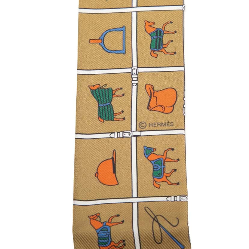 Hermès Couvertures et Tenues de Jour Silk Twilly Scarf Brown Never worn - Inside View