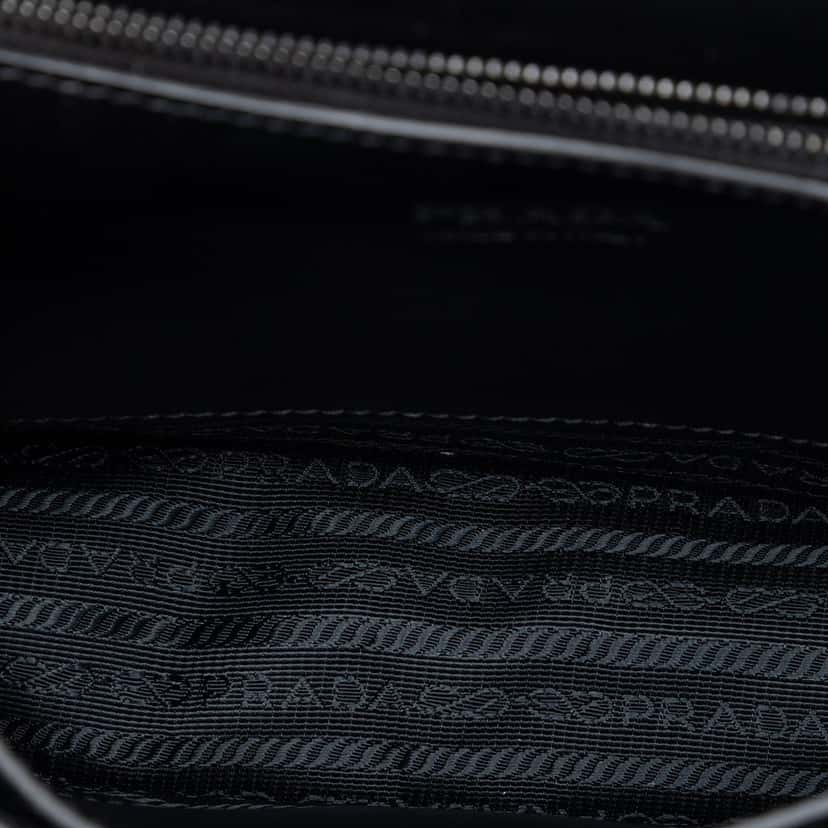 Prada Saffiano Trimmed Studded City Calf Elektra Crossbody Black Leather Very good condition - Model View