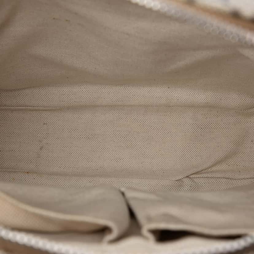 Gucci Diamante Coated Canvas Zip Crossbody Beige Very good condition - Model View