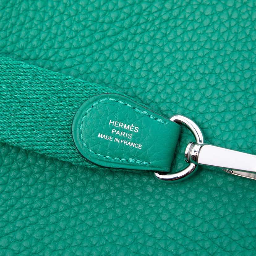 Hermès Taurillon Clemence Evelyne I TPM Green Leather Very good condition - Box View
