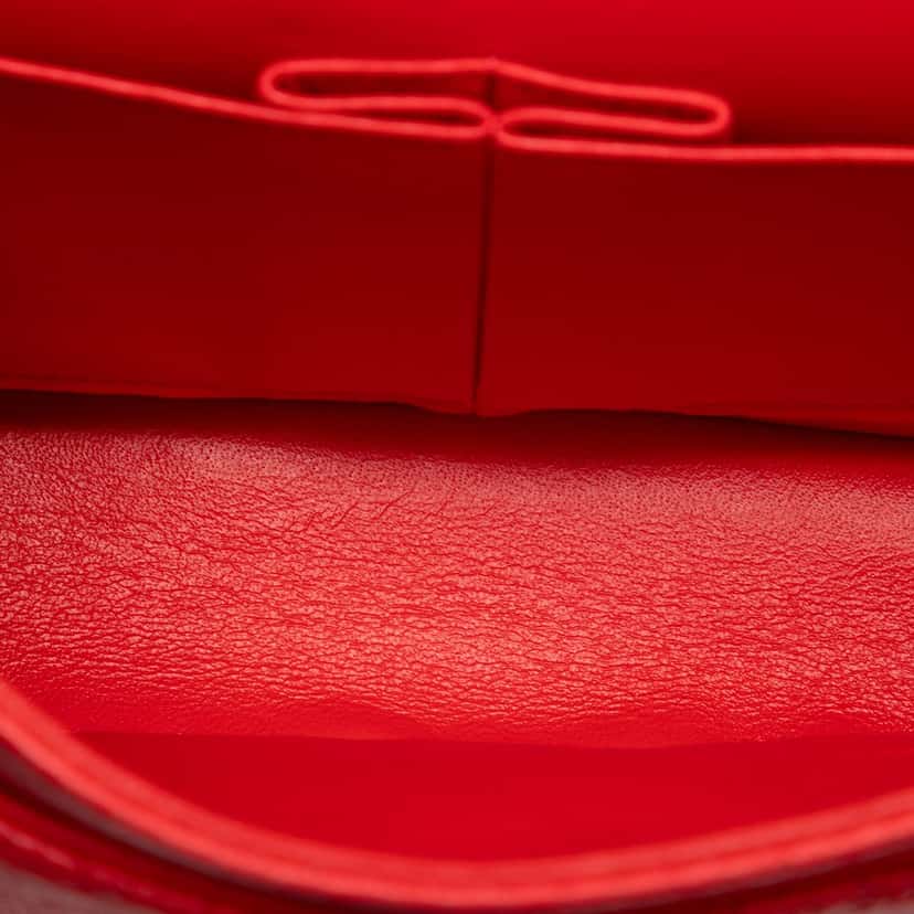 Chanel Medium Classic Perforated Lambskin Double Flap Red Leather Very good condition - Model View