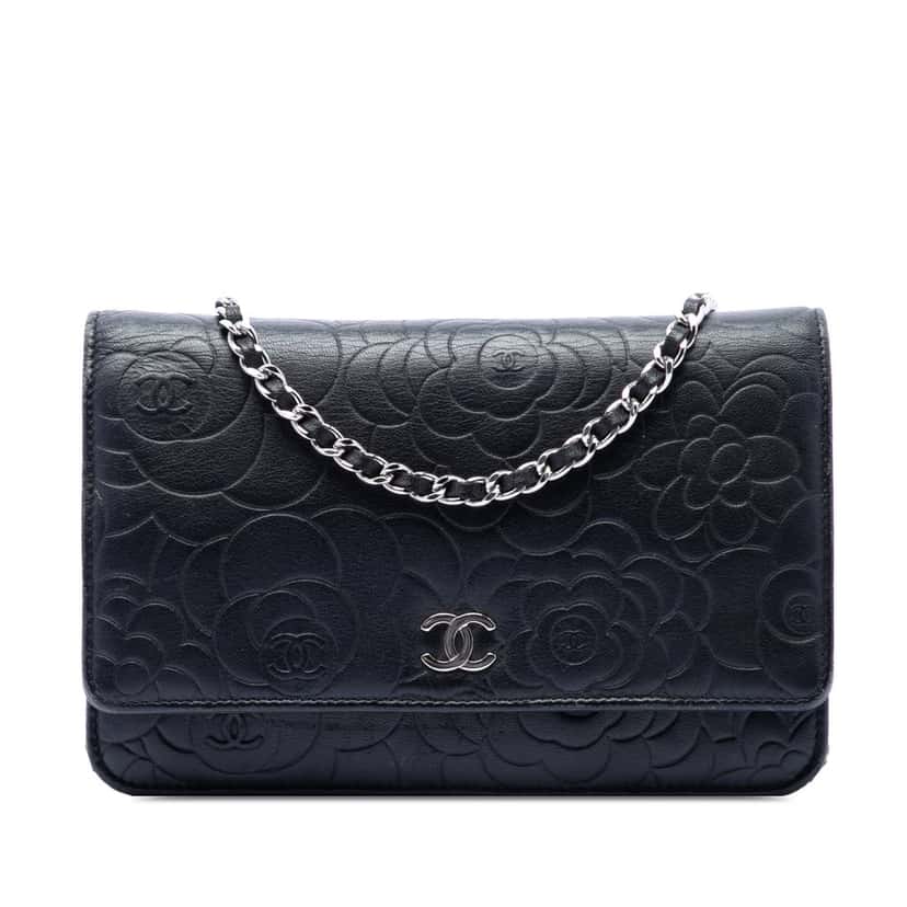 Chanel CC Embossed Lambskin Camellia Wallet On Chain Black Leather Very good condition - Front View