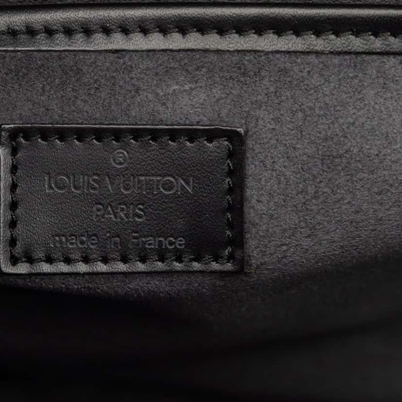 Louis Vuitton Epi Ombre Black Leather Good condition - Box View