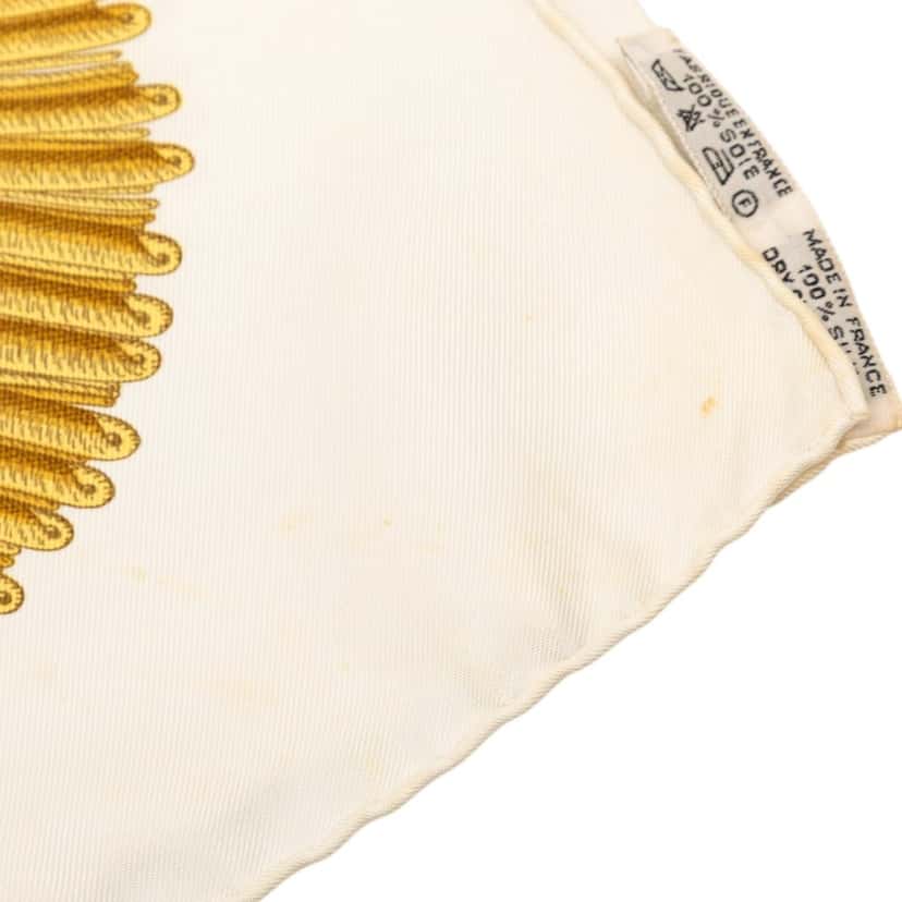 Hermès Poste et Cavalerie Silk Scarf 90 White Very good condition - Inside View