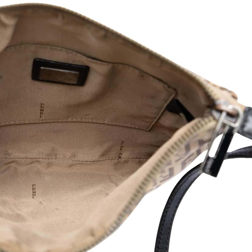 Fendi Zucchino Canvas Crossbody Beige Very good condition - Model View