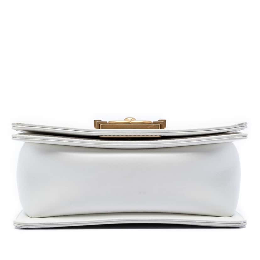 Chanel Square Calfskin Boy Reverso Flap White Leather Very good condition - Inside View