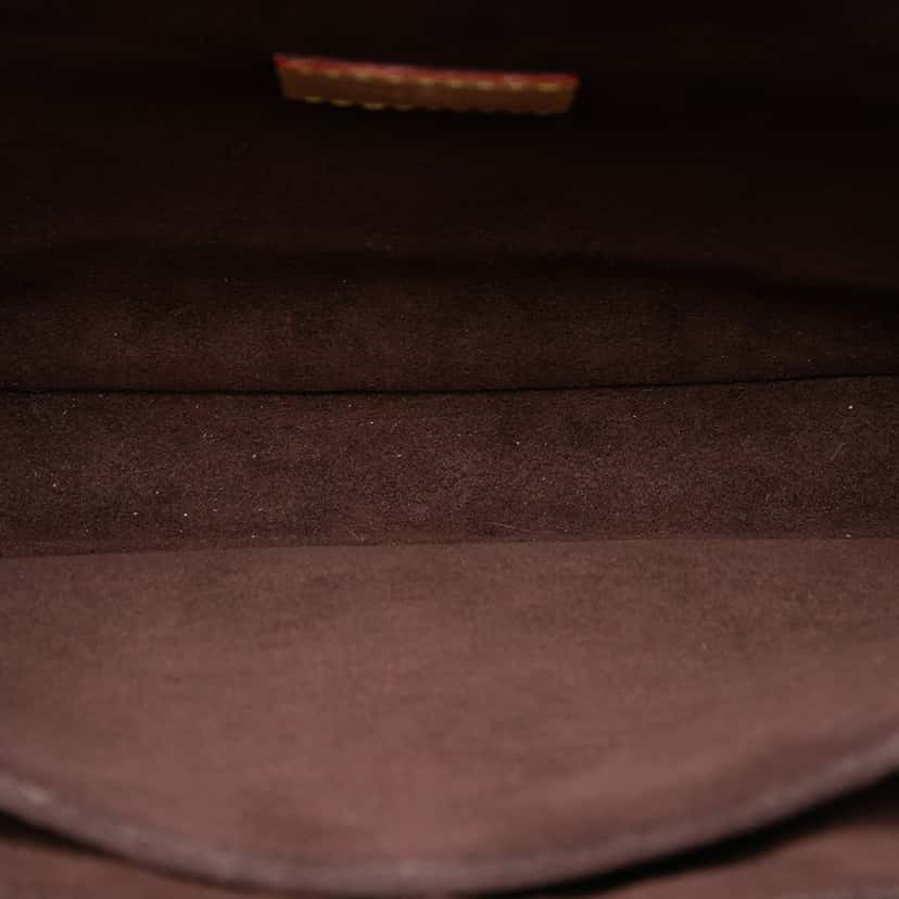 Louis Vuitton Monogram Pochette Metis Brown Very good condition - Model View