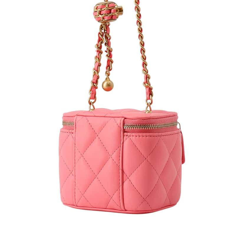 Chanel Mini Quilted Lambskin Pearl Crush Vanity Case With Chain Pink Leather Very good condition - Back View