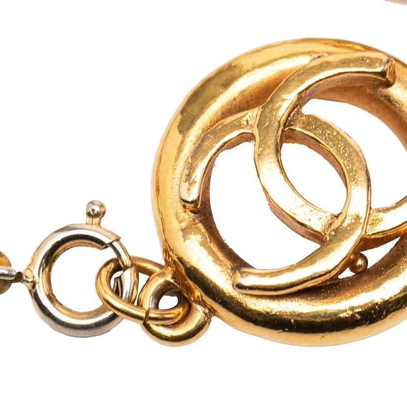Chanel CC Gold Plated Openwork Circle Charms Link Bracelet Gold Metal Very good condition - Box View