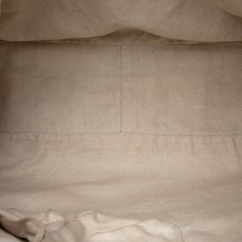 Gucci Medium Pebbled Calfskin Web Heritage Shoulder Bag White Leather Very good condition - Model View