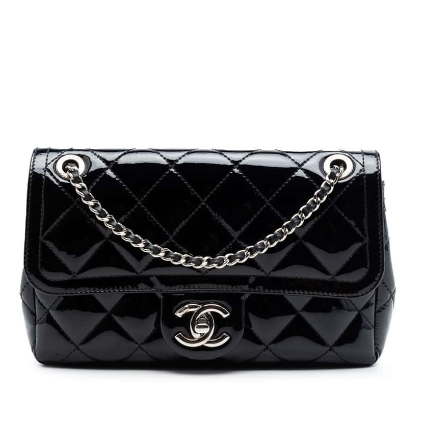 Chanel Small Quilted Patent Coco Shine Flap Black Leather Very good condition - Front View